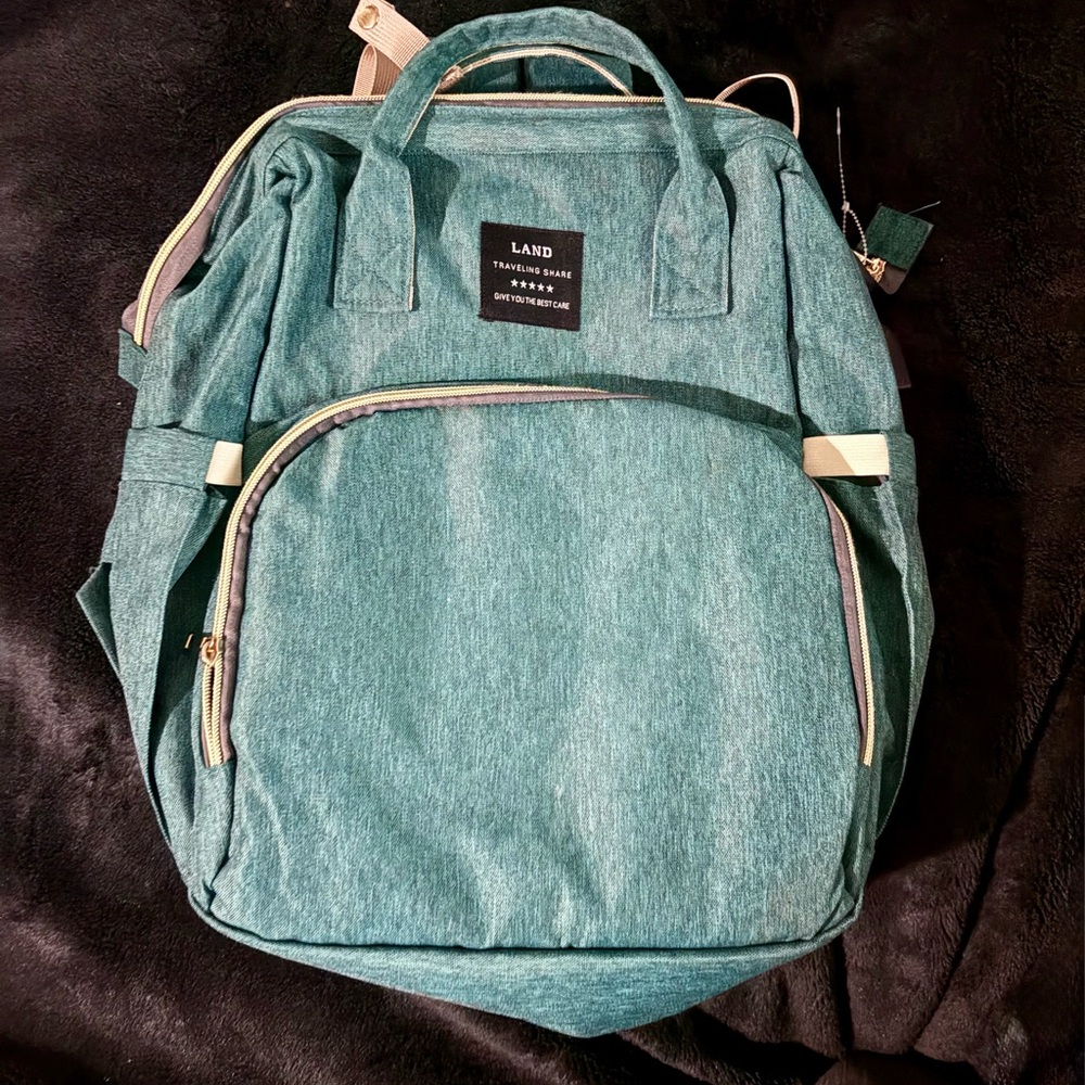 LAND TRAVELING BAG